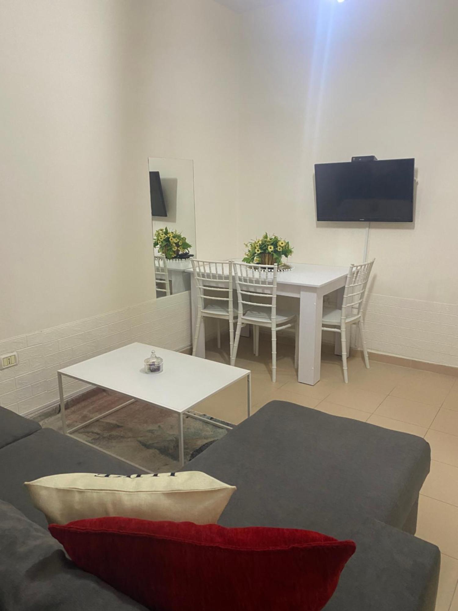 Chlo Apartment 4 Tirane Exterior photo