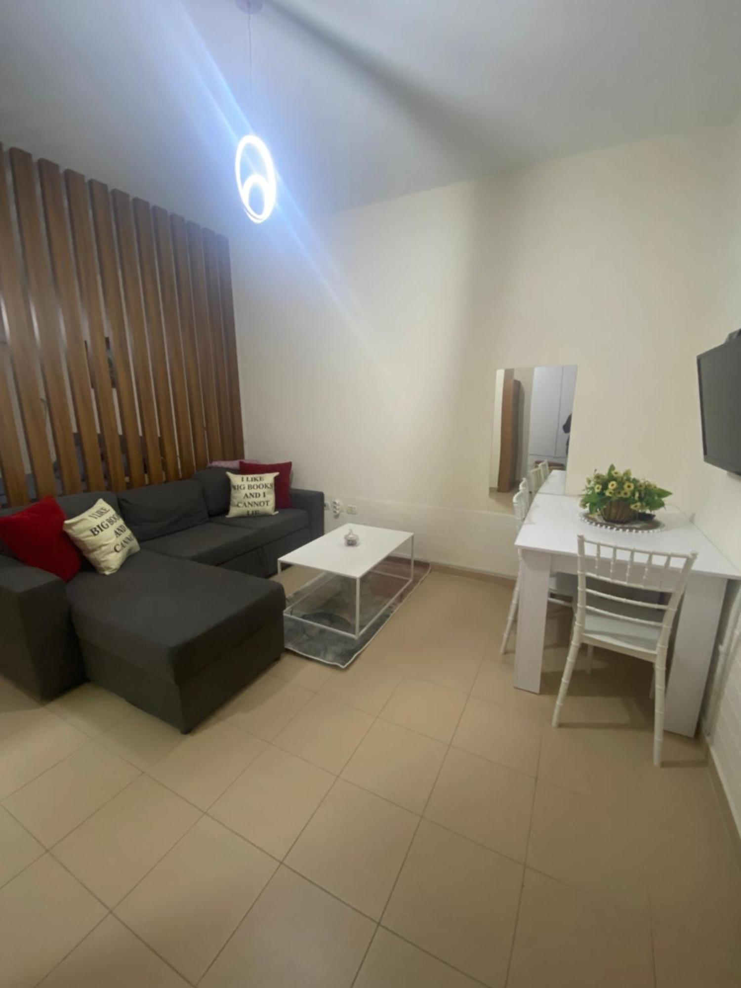 Chlo Apartment 4 Tirane Exterior photo